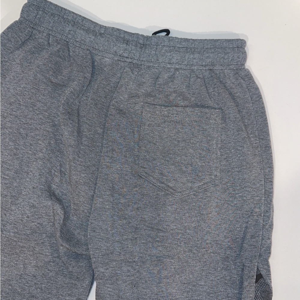 NWT Boys Gray Joggers Sweatpants - Picture 4 of 4